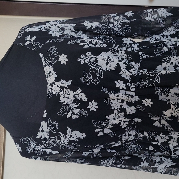 Isabel Maternity by Ingrid & Isabel for Target Black Cream Floral Sheer Dress S - Picture 2 of 7